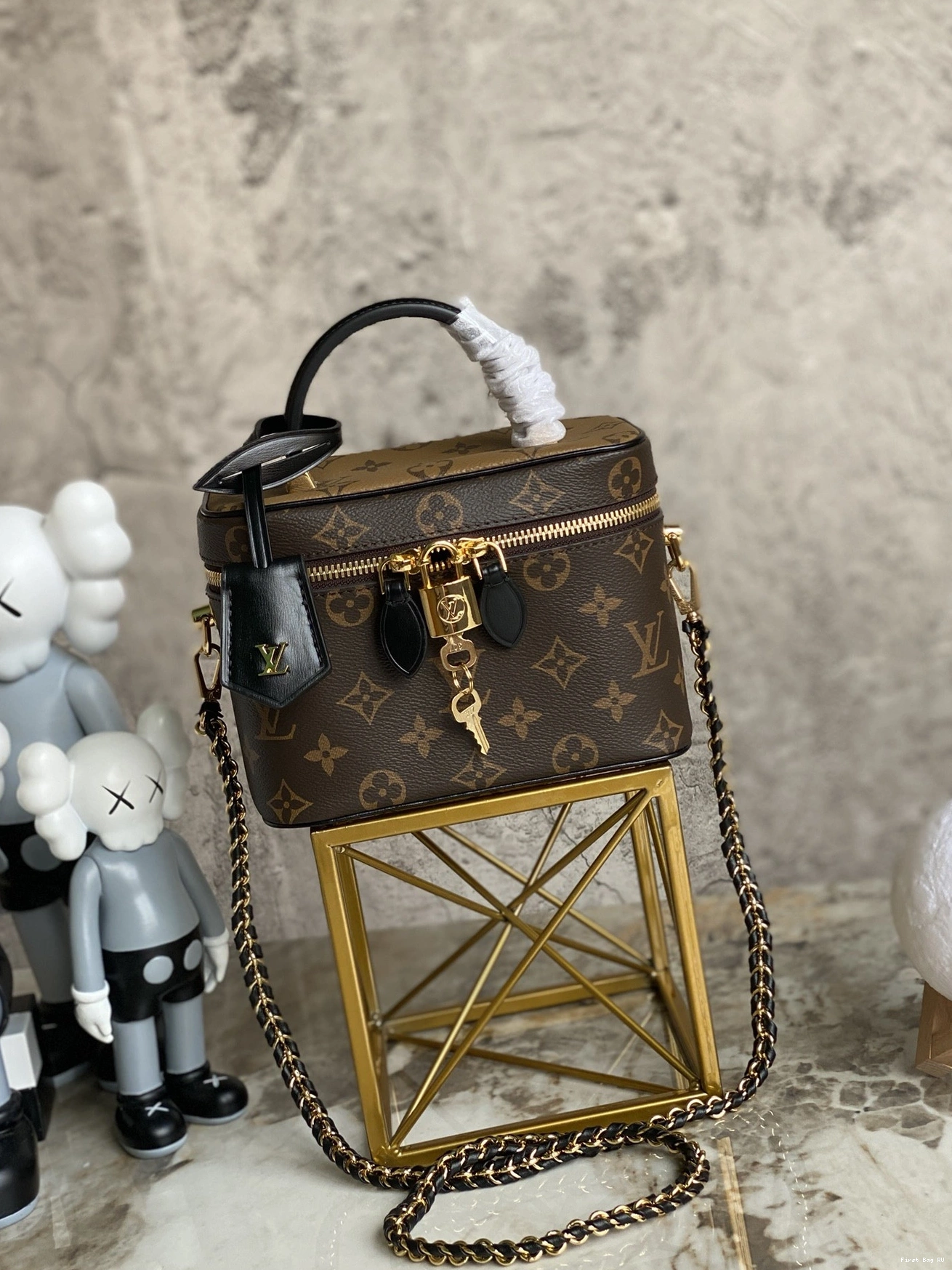 PM LOUIS VANITY VUITTON 0815